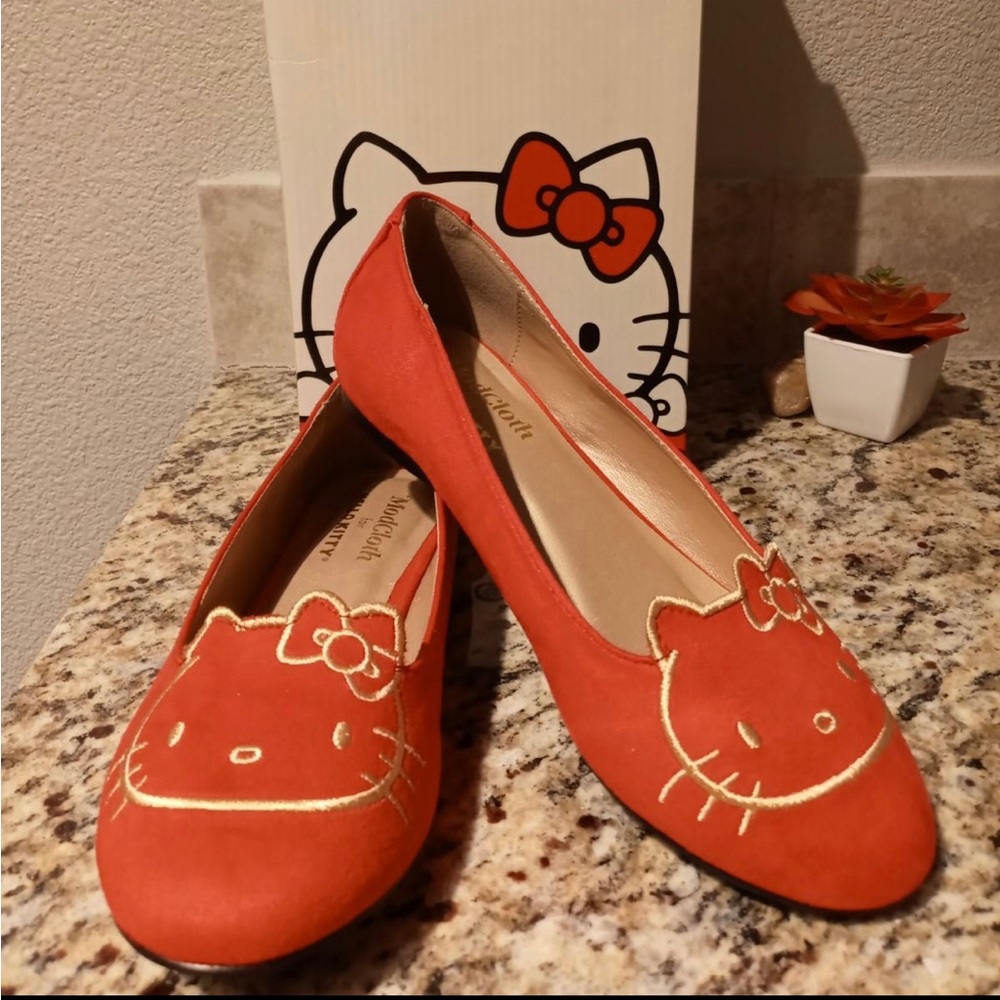 Modcloth Hello Kitty Flats